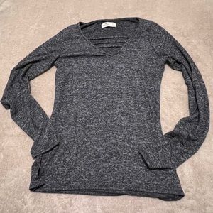 Hollister Grey Long Sleeve Top Sz Large